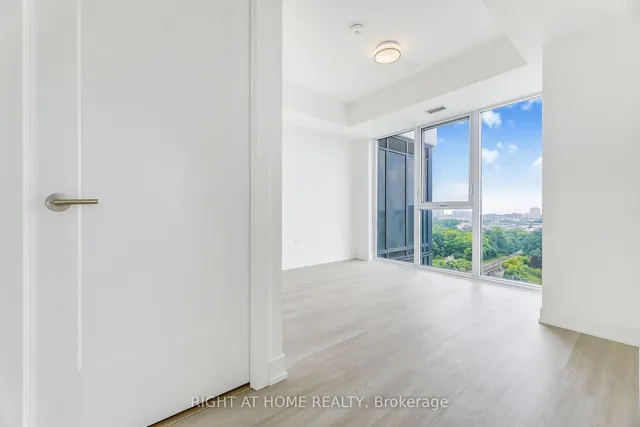 Additional image 29 of 30 Inn On The Park Dr Unit 1210