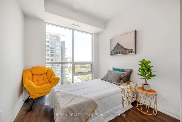 Additional image 3 of 10 Meadowglen Pl Unit 206