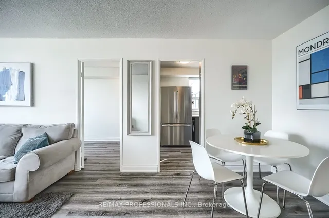 Additional image 12 of 3000 Bathurst St Unit 1205