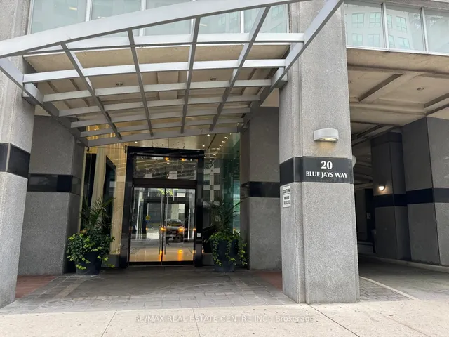 Additional image 5 of 20 Blue Jays Way Unit 1019