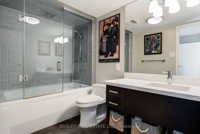 Additional image 27 of 10 Queens Quay Unit 2006