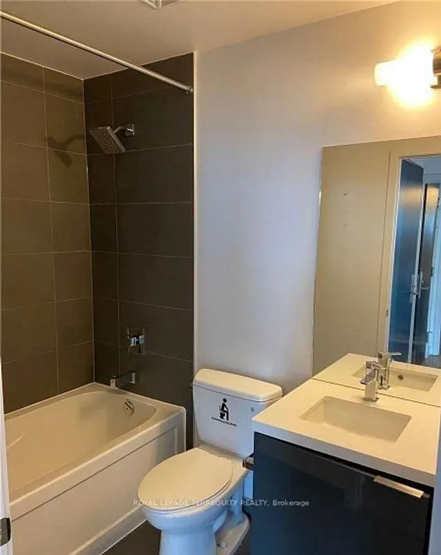 Additional image 6 of 8 Eglinton Ave Unit 3706