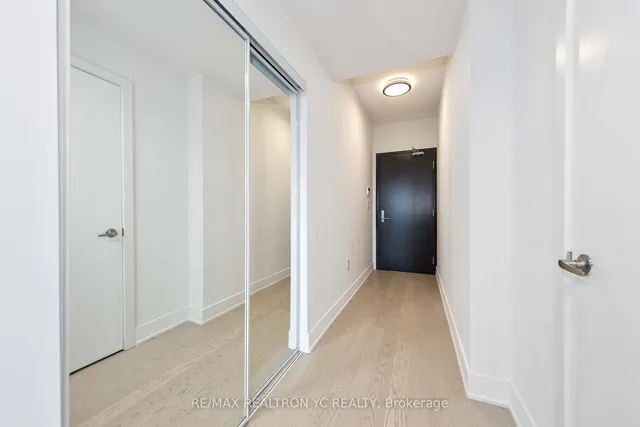 Additional image 7 of 955 Bay St Unit 3907