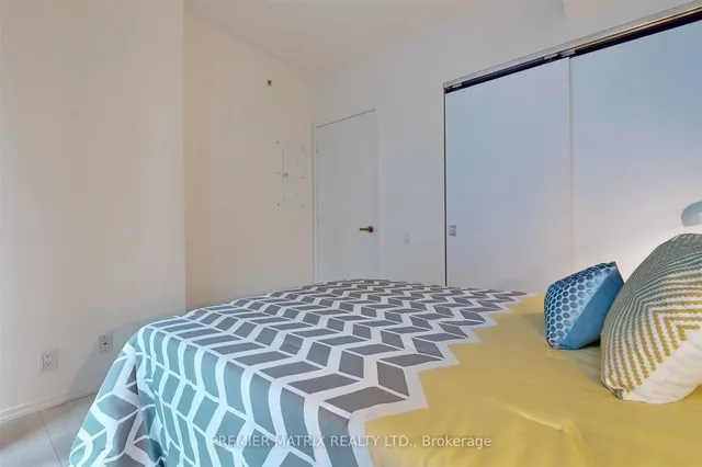 Additional image 21 of 125 Peter St Unit 1401