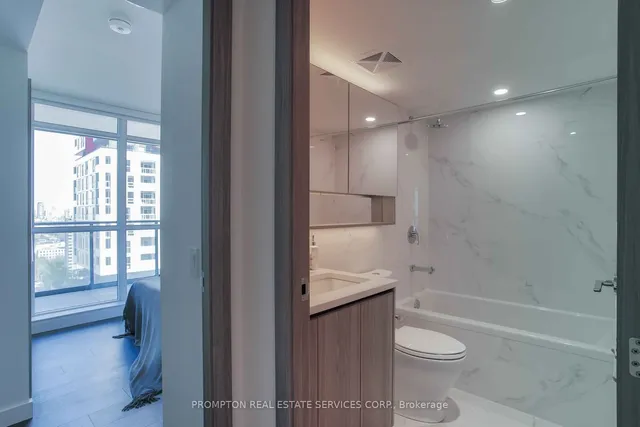 Additional image 5 of 38 Widmer St Unit 2911