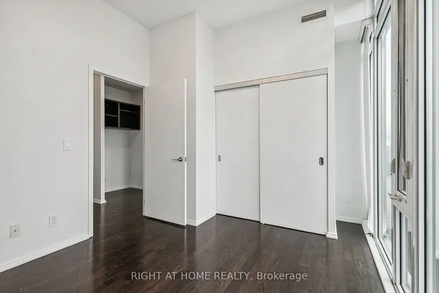 Additional image 7 of 75 St Nicholas St Unit 3506