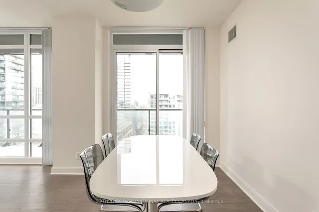 Additional image 16 of 825 Church St Unit 1709