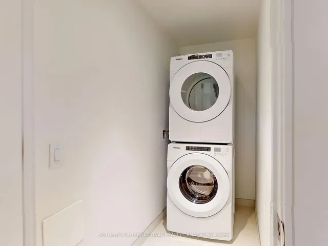 Additional image 31 of 30 Inn On the Park Dr Unit 518