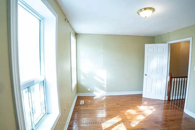 Additional image 16 of 47 Osler St
