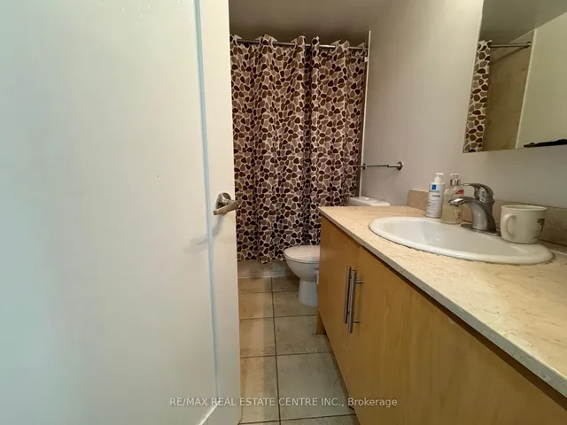 Additional image 37 of 20 Blue Jays Way Unit 1019