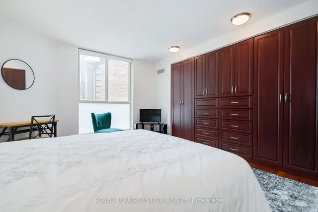 Additional image 9 of 1055 Bay St Unit 205