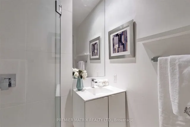 Additional image 18 of 125 Peter St Unit 1401