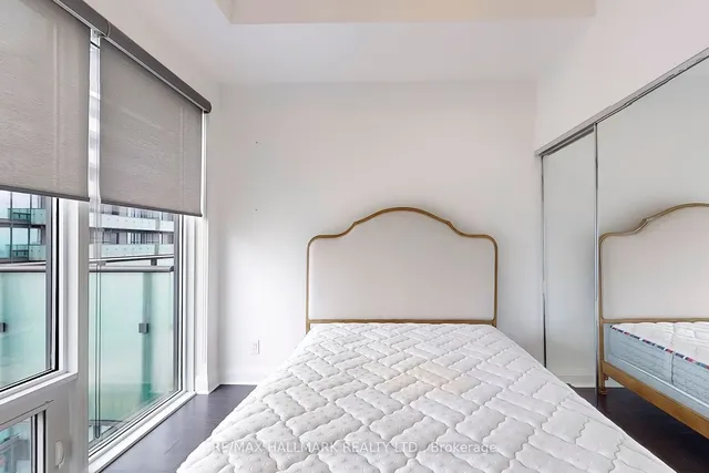 Additional image 19 of 65 St Mary St Unit 3607