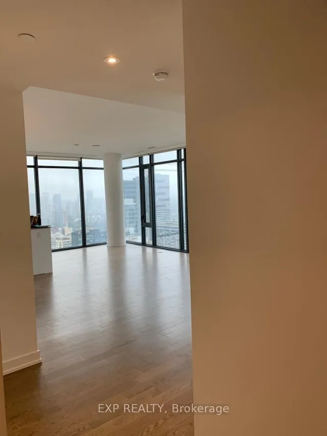 Additional image 9 of 20 Lombard St Unit 4011