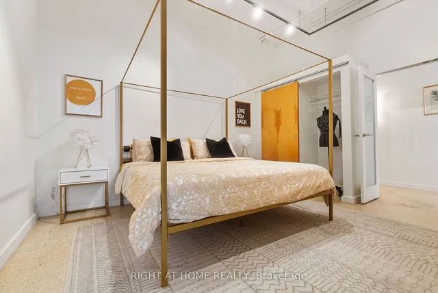 Additional image 12 of 365 Dundas St Unit 102