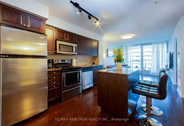 Additional image 3 of 209 Fort York Blvd Unit 1265