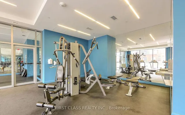 Additional image 6 of 525 Adelaide St Unit 1022