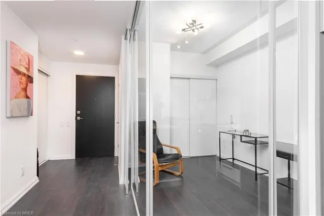 Additional image 3 of 4208 Dundas Street West Unit 315