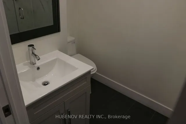 Additional image 33 of 1640 Dufferin St