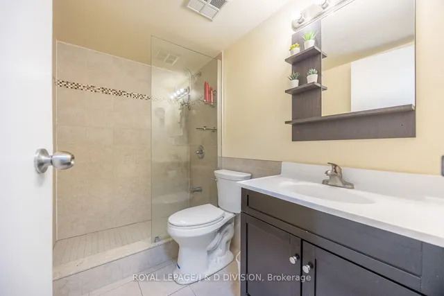 Additional image 18 of 25 Grenville St Unit 1001