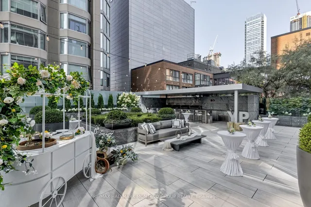 Additional image 34 of 200 Cumberland St Unit 3802