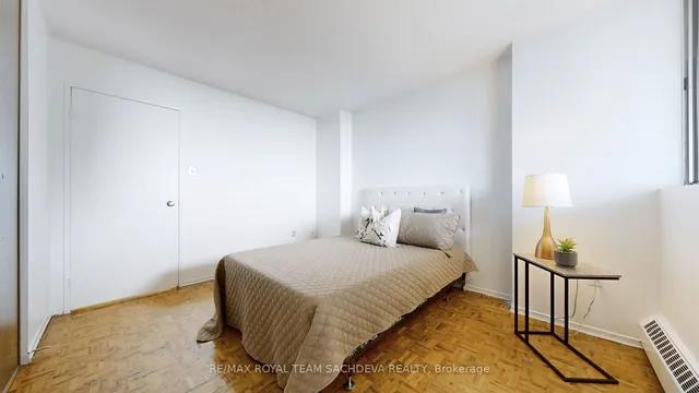 Additional image 23 of 3380 Eglinton Ave Unit 1709