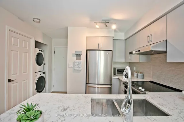 Additional image 4 of 7 Lorraine Dr Unit 701