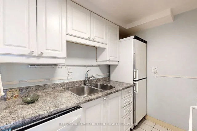 Additional image 16 of 720 Spadina Ave Unit 1510