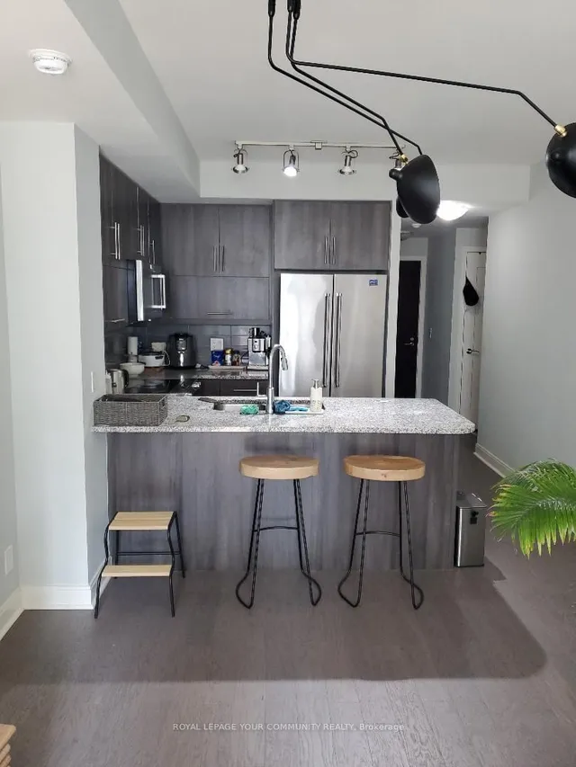 Additional image 3 of 825 Church St Unit 820