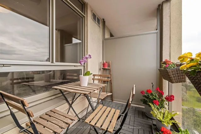 Additional image 18 of 18 Kenaston Gdns Unit 1202