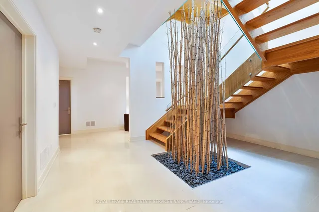 Additional image 33 of 12 York Rd