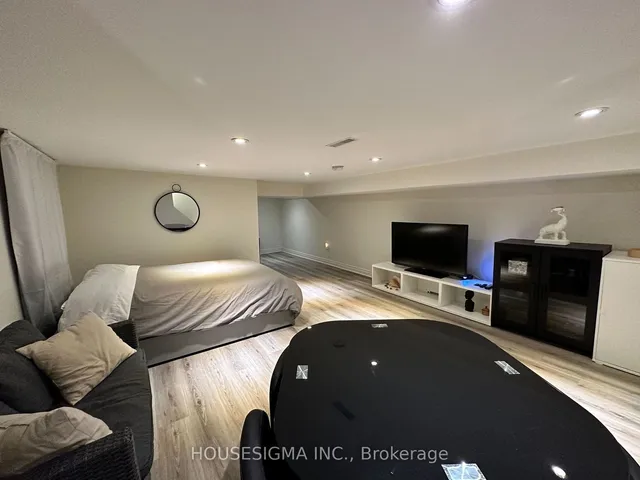 Additional image 34 of 256 Woodbine Ave