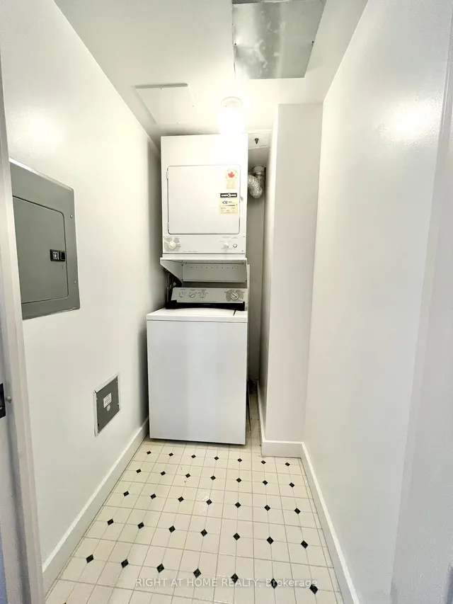 Additional image 16 of 2800 Warden Ave Unit 1004