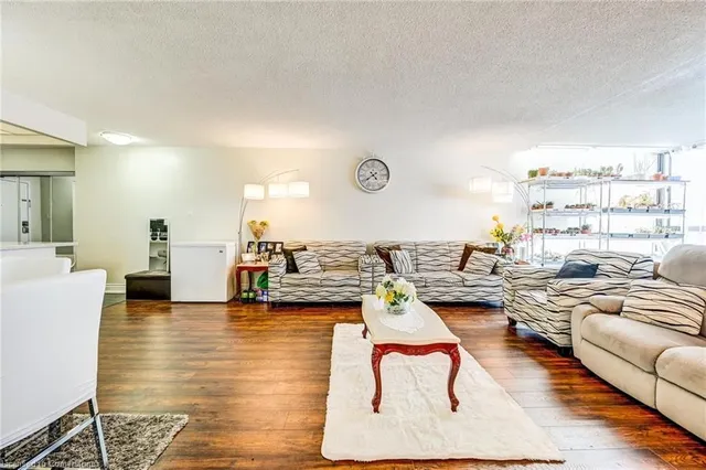 Additional image 18 of 8 Silver Bell Grove Unit 709