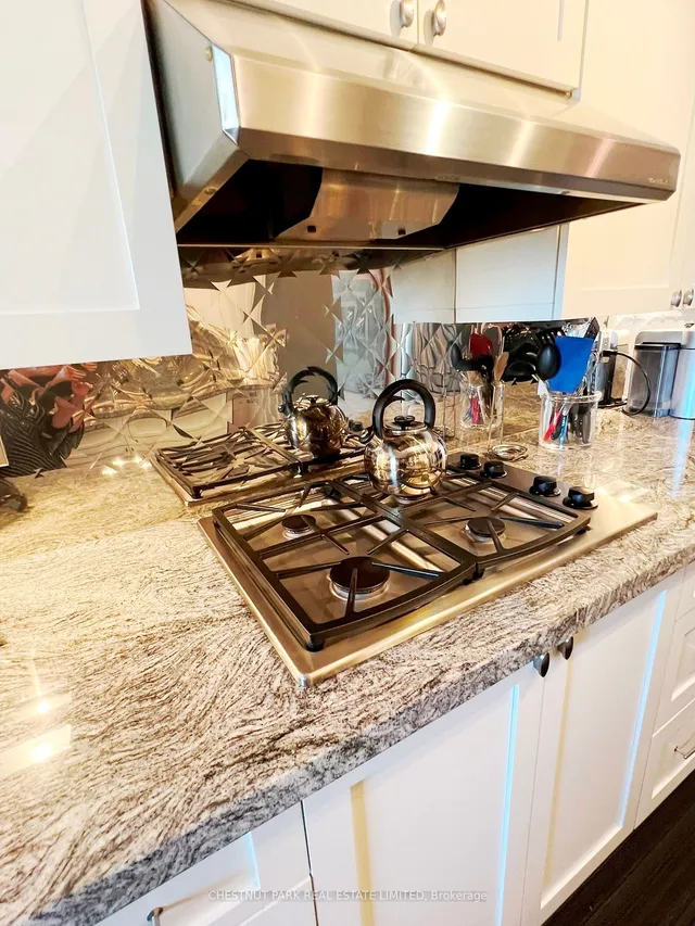 Additional image 21 of 5 Rosehill Ave Unit 819