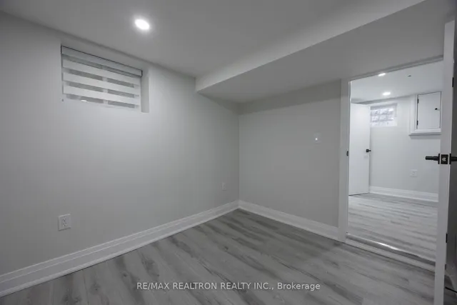 Additional image 32 of 376 Northcliffe Blvd