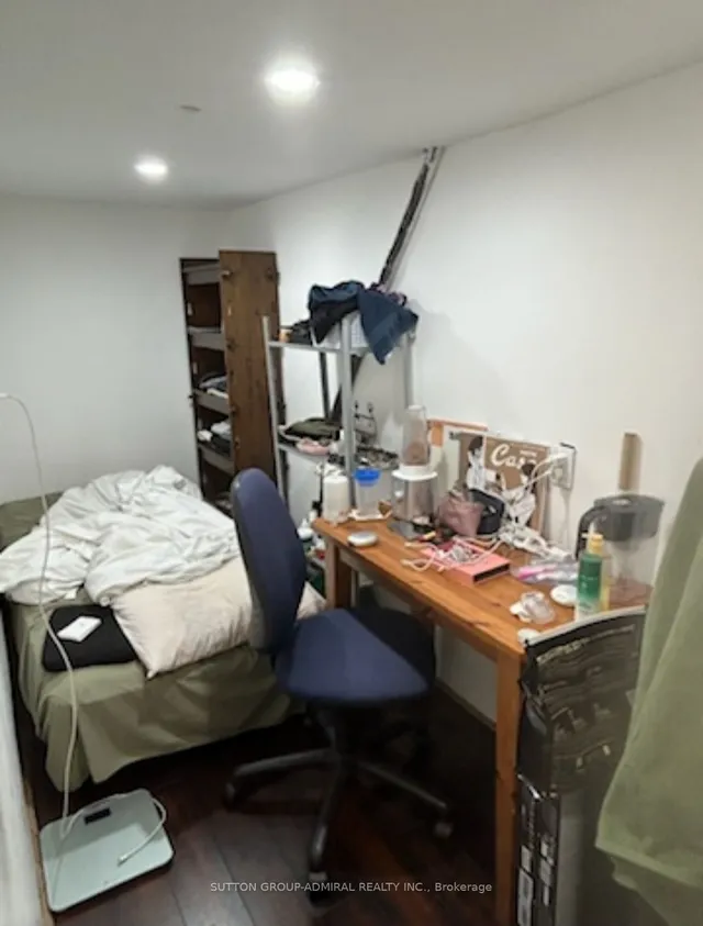 Additional image 17 of 34 Dartnell Ave