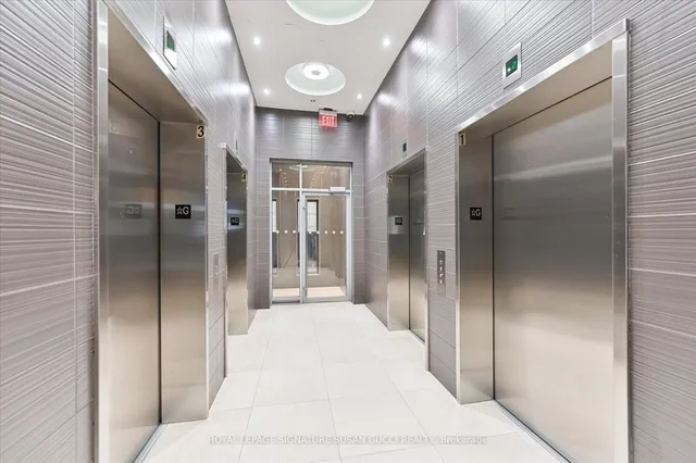 Additional image 6 of 500 Sherbourne St Unit 907