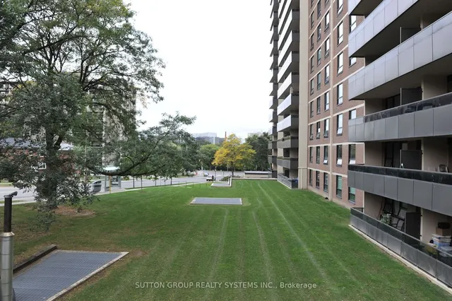 Additional image 18 of 15 La Rose Ave Unit 108