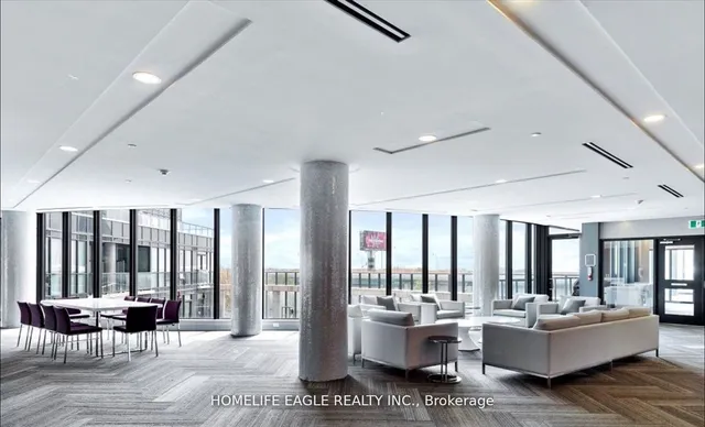 Additional image 24 of 51 East Liberty St Unit 706