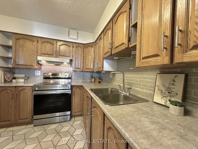 Additional image 11 of 3380 Eglinton Ave Unit 906