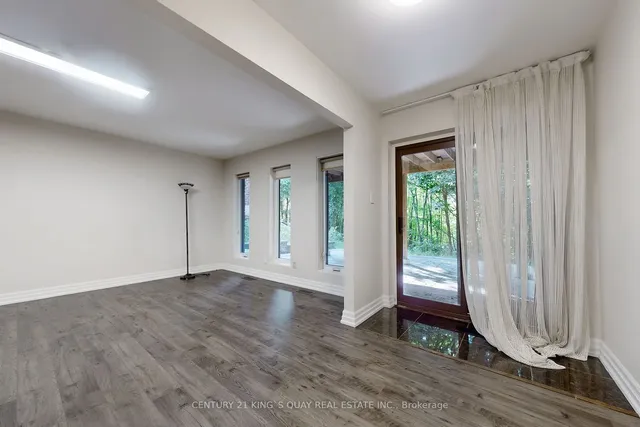 Additional image 30 of 22 Coreydale Crt