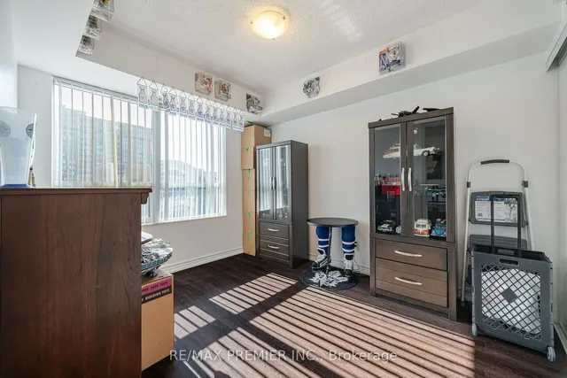 Additional image 24 of 35 Saranac Blvd Unit 329