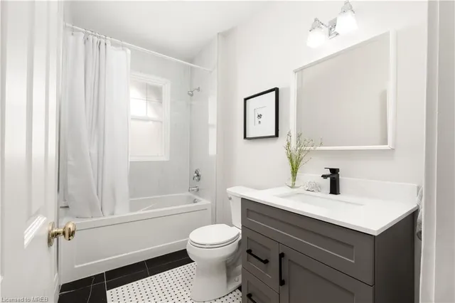 Additional image 23 of 9 Humewood Dr Unit Bldg 1