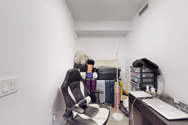 Additional image 22 of 77 Mutual St Unit 810