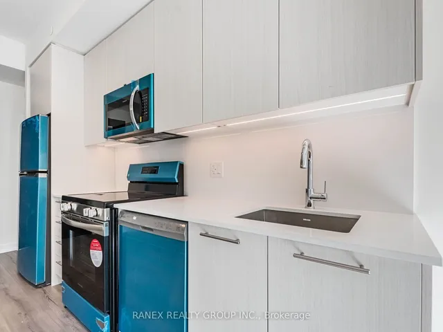 Additional image 9 of 851 Sheppard Ave Unit 21