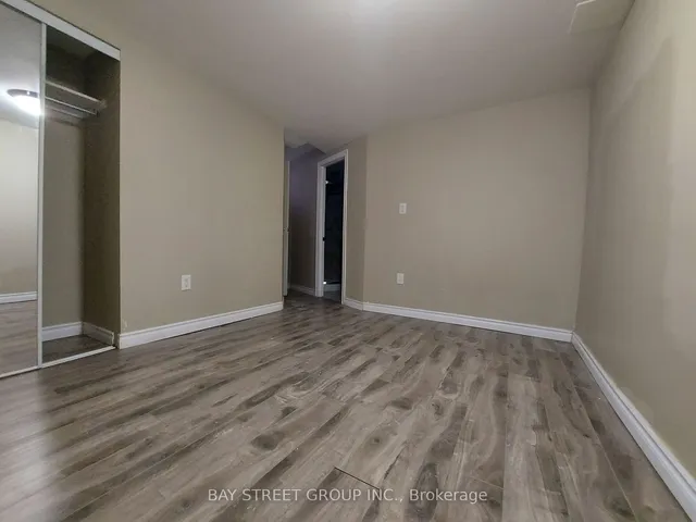 Additional image 23 of 70 Lansdowne Ave