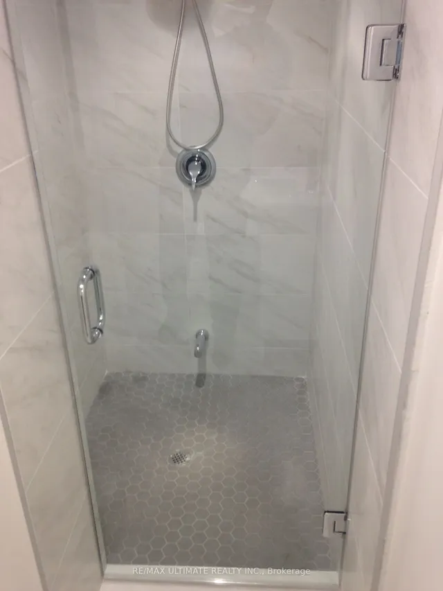 Additional image 26 of 1652 Dufferin St