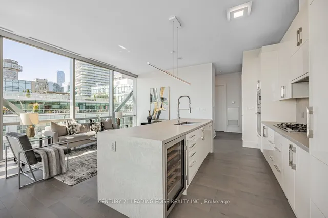 Additional image 4 of 39 QUEENS Quay Unit 1211