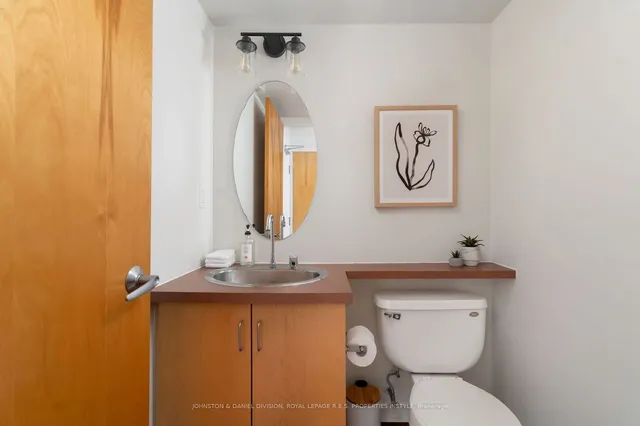 Additional image 29 of 800 King St Unit 210